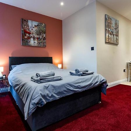 Cosy And Comfy City Apartment NWI Exterior foto